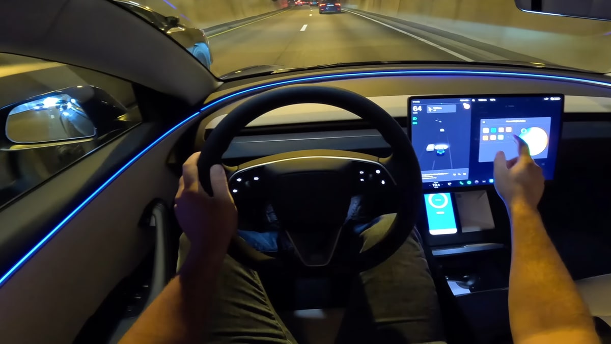 A Closer Look at Tesla's Ambient Lighting Feature in the New Model 3 and  Cybertruck [Video]