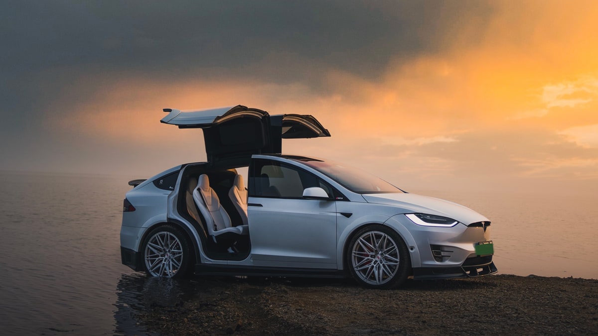 Tesla Model X Plaid (2023) - L'équipement : luxueux et ultra